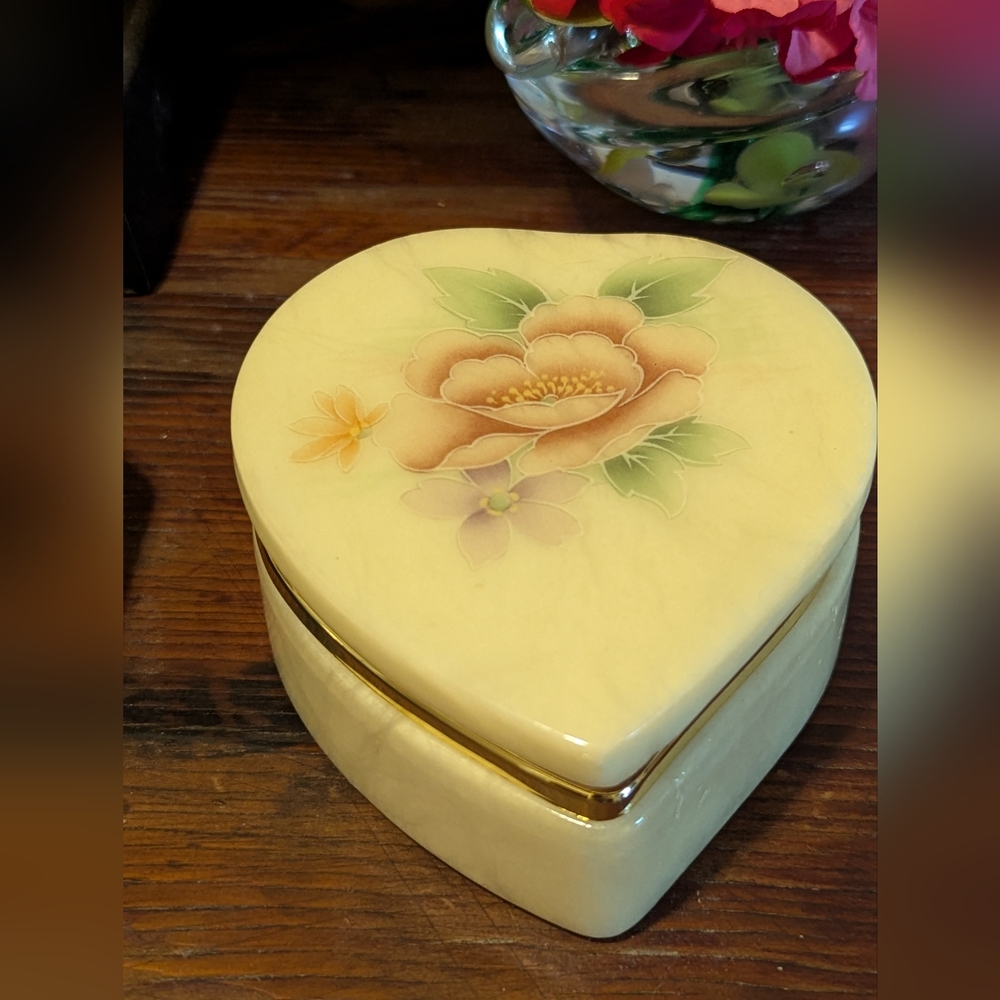 Heart-Shaped Floral Trinket Box